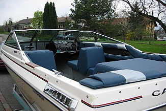 Neues Interieur Motorboot