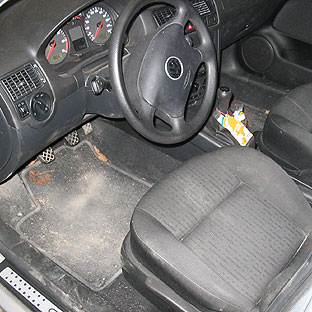 Autoinnenraum vor der Reinigung... Autoinnenraum vor der Reinigung...