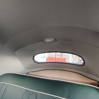 Neuer Dachhimmel für einen VW Käfer.