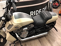 Motorrad-Sattel